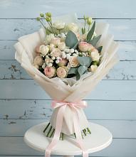 Букет цветов из:  Розы и Лизиантусы в Щучьем Воронежской области