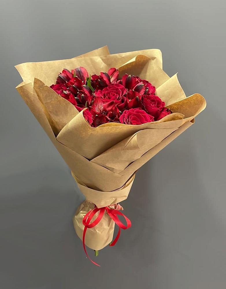 Букет цветов из: Альстромерии и Розы в Щучьем Воронежской области