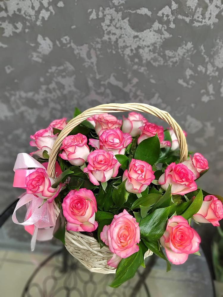 Цветочная композиция из Розы в корзине в Щучьем Воронежской области