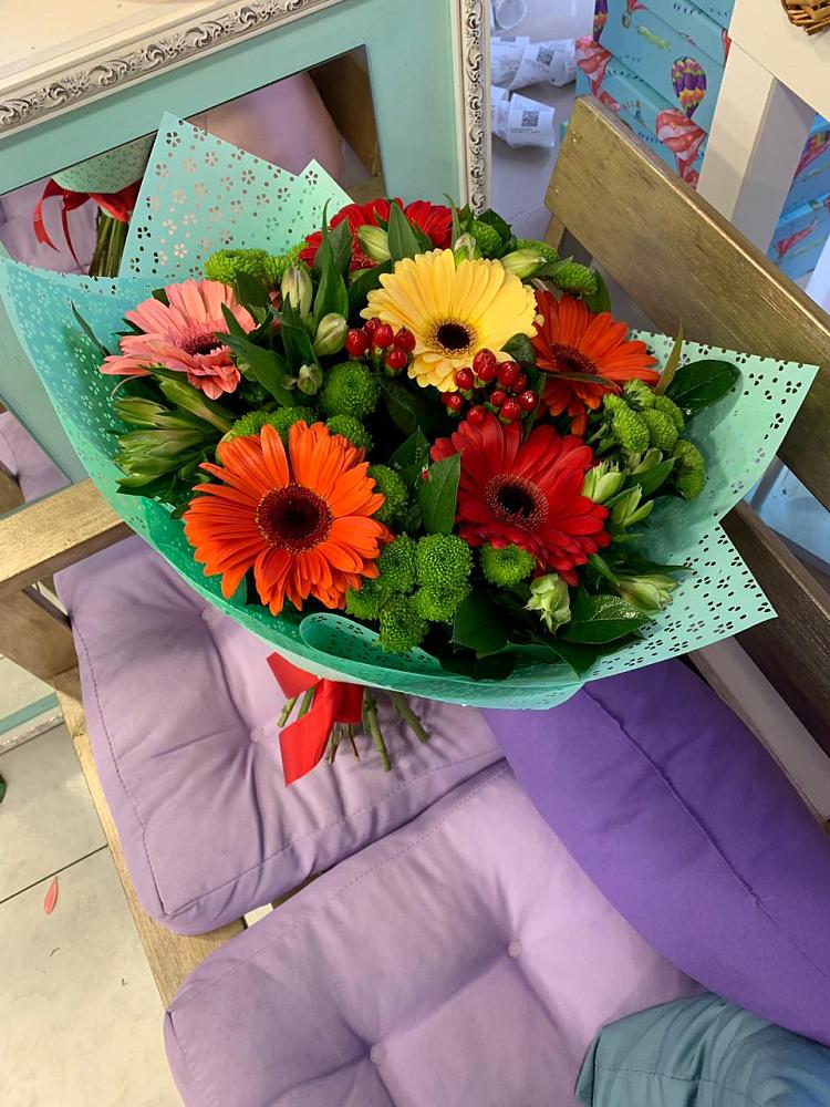 Букет цветов из: Герберы, Хризантемы и Альстромерии в Щучьем Воронежской области
