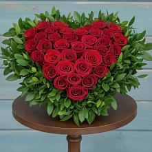 Цветочная композиция из Розы в виде сердца в Щучьем Воронежской области