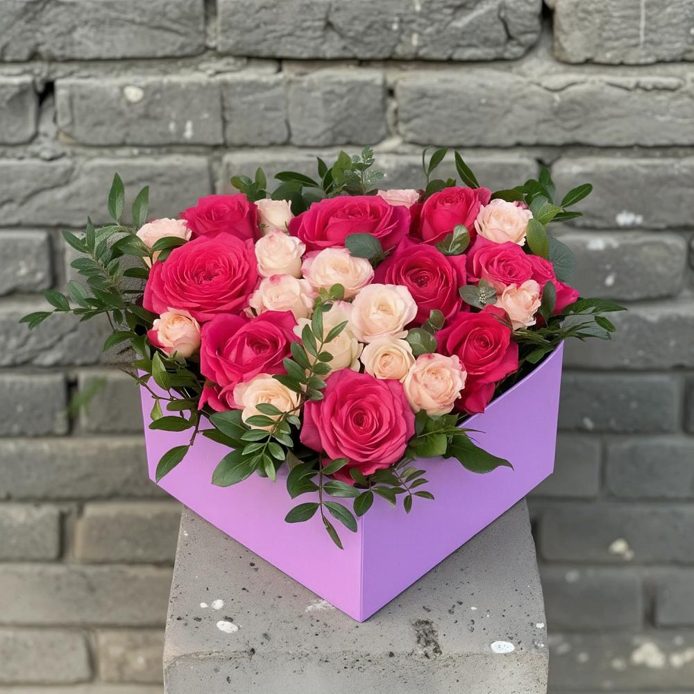 Цветочная композиция из Розы в коробке в Щучьем Воронежской области