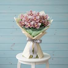 Букет цветов из:  Орхидеи и Розы #REPLACE_PRED# Щучьем Воронежской области