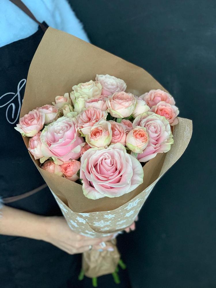 Букет цветов из: Хризантемы и Розы в Щучьем Воронежской области