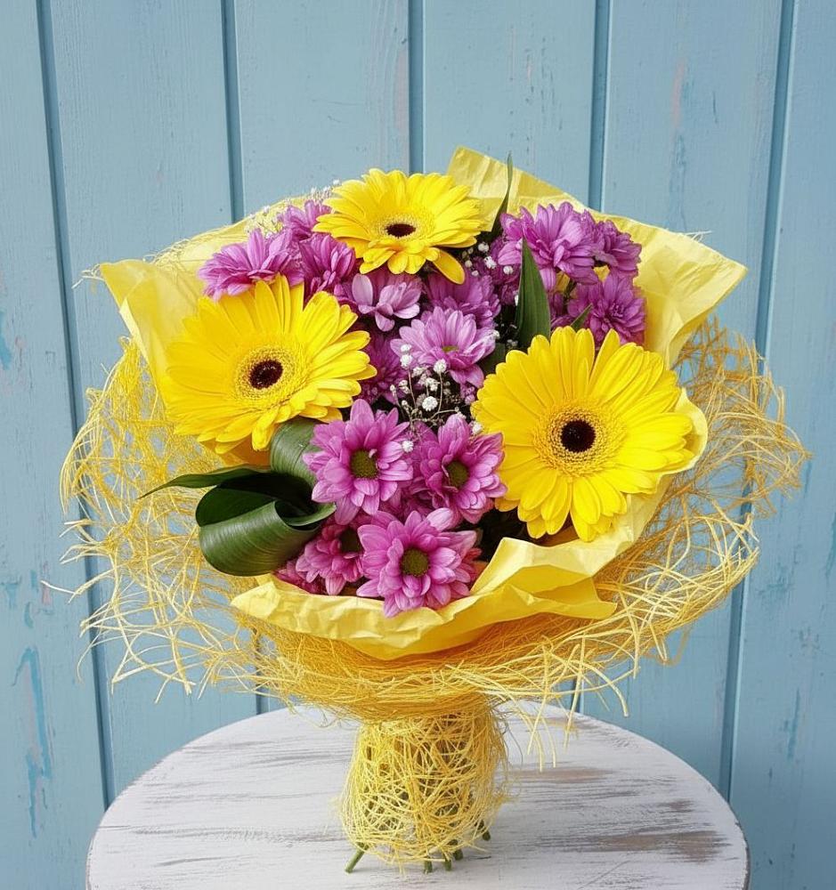 Букет цветов из: Хризантемы и Герберы в Щучьем Воронежской области
