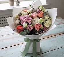 Букет цветов из:  Розы, Лизиантусы и Гвоздики в Щучьем Воронежской области