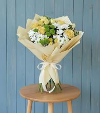 Букет цветов из:  Хризантемы и Розы в Щучьем Воронежской области