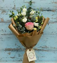 Букет цветов из:  Розы и Лизиантусы в Щучьем Воронежской области