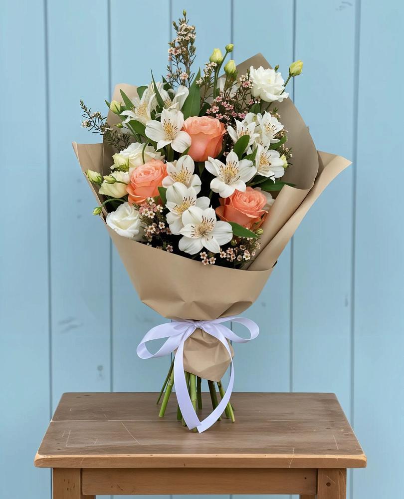 Букет цветов из: Альстромерии, Лизиантусы, Розы и Хризантемы в Щучьем Воронежской области